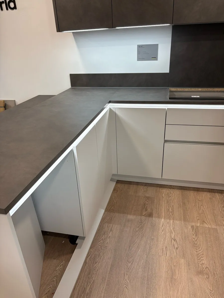 Kitchen - Image 3