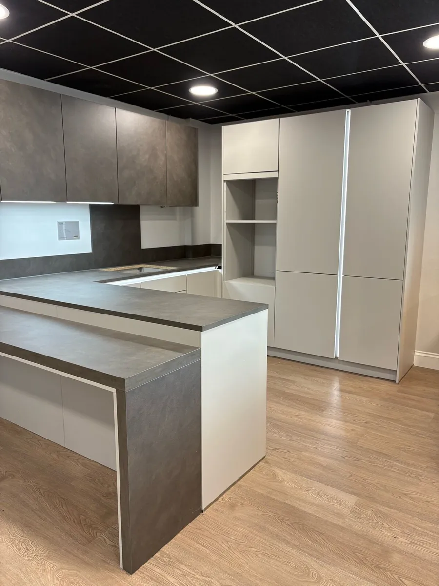Kitchen - Image 4