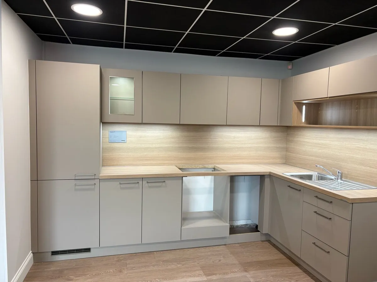 Kitchen - Image 2