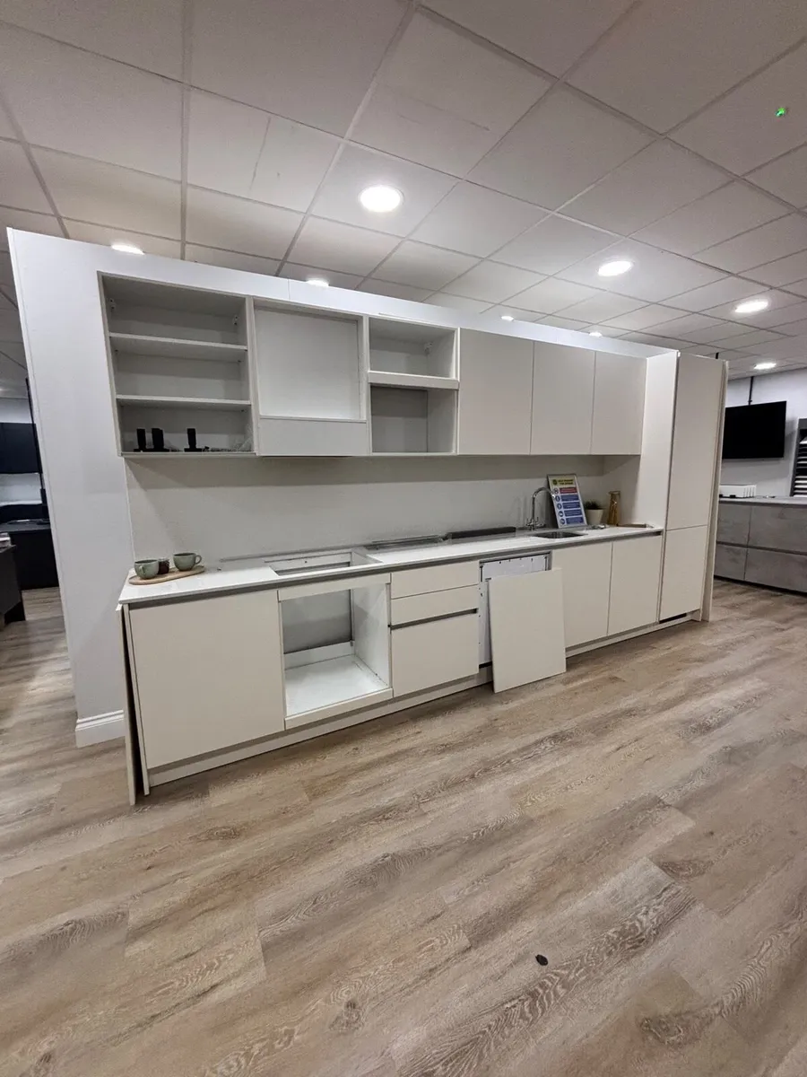 Kitchen - Image 1