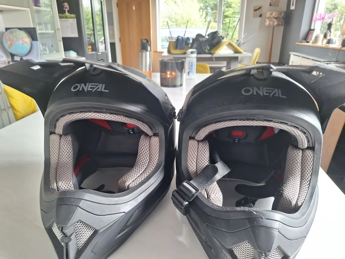 Youth MBT Helmets - Image 4