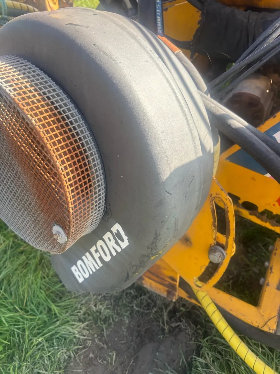 Debris Blower - Image 3