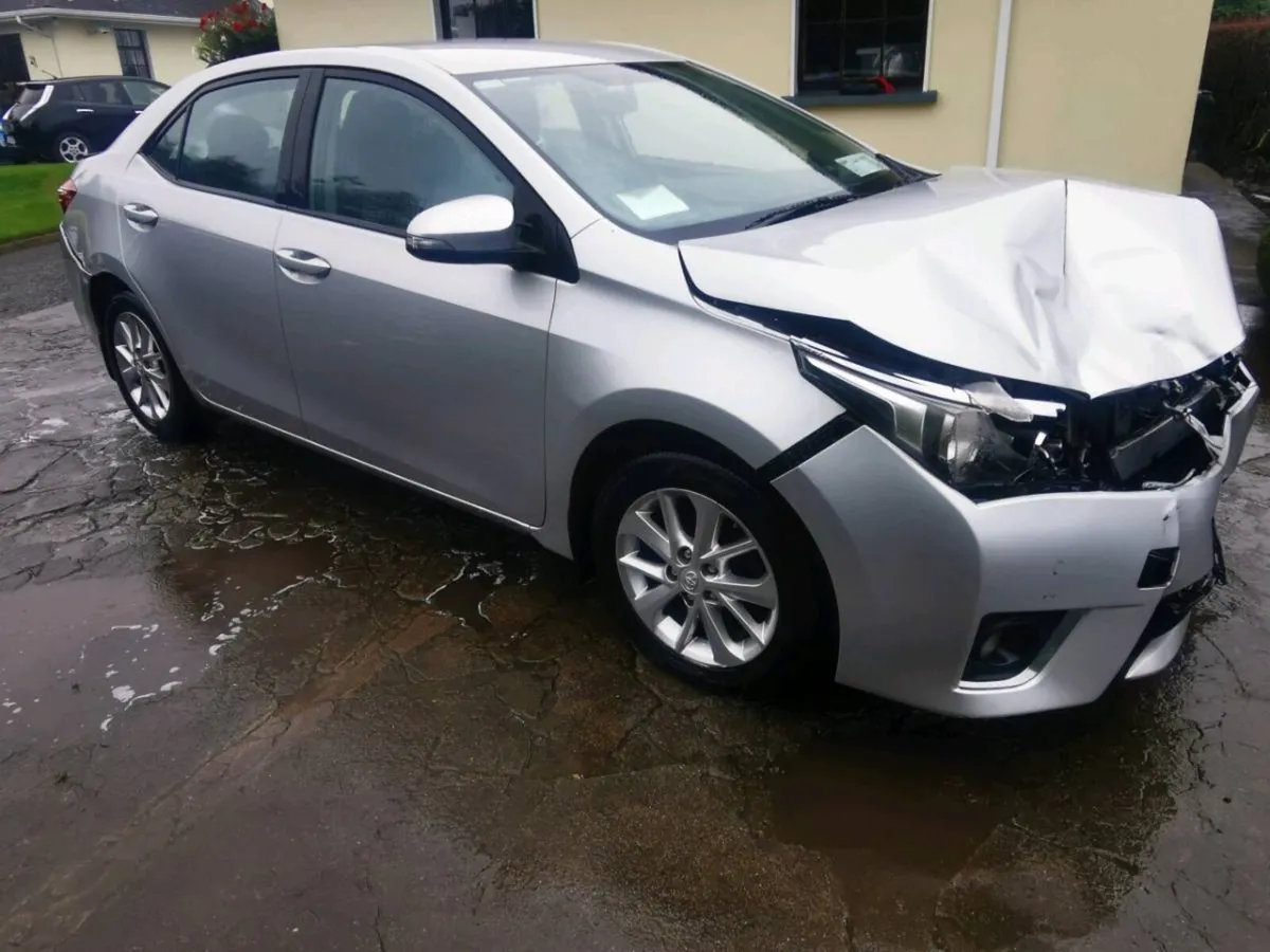 14 Toyota Corolla Diesel - Image 1