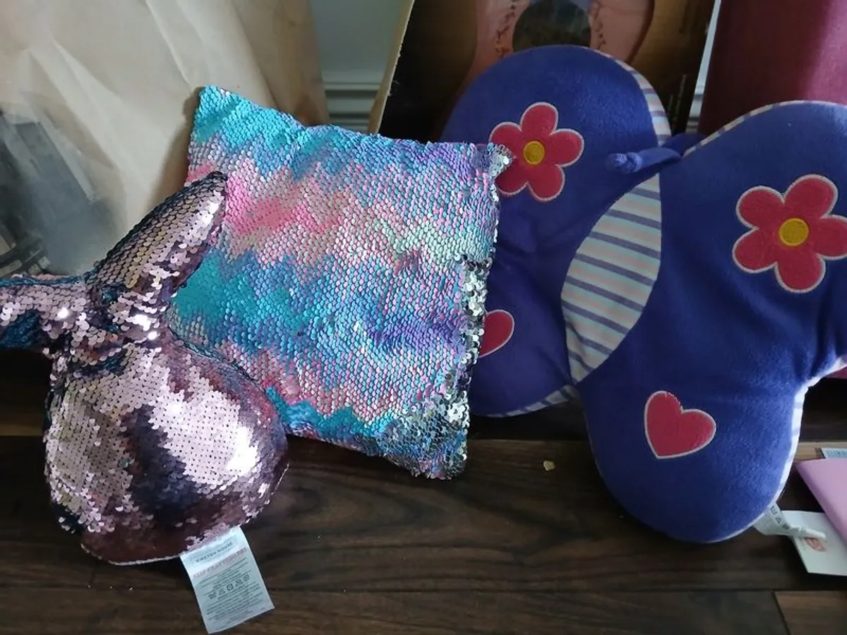 Girls unicorn items- PRICE REDUCED! - Image 2