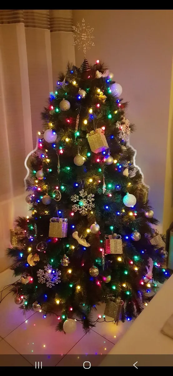 Christmas tree - Image 1