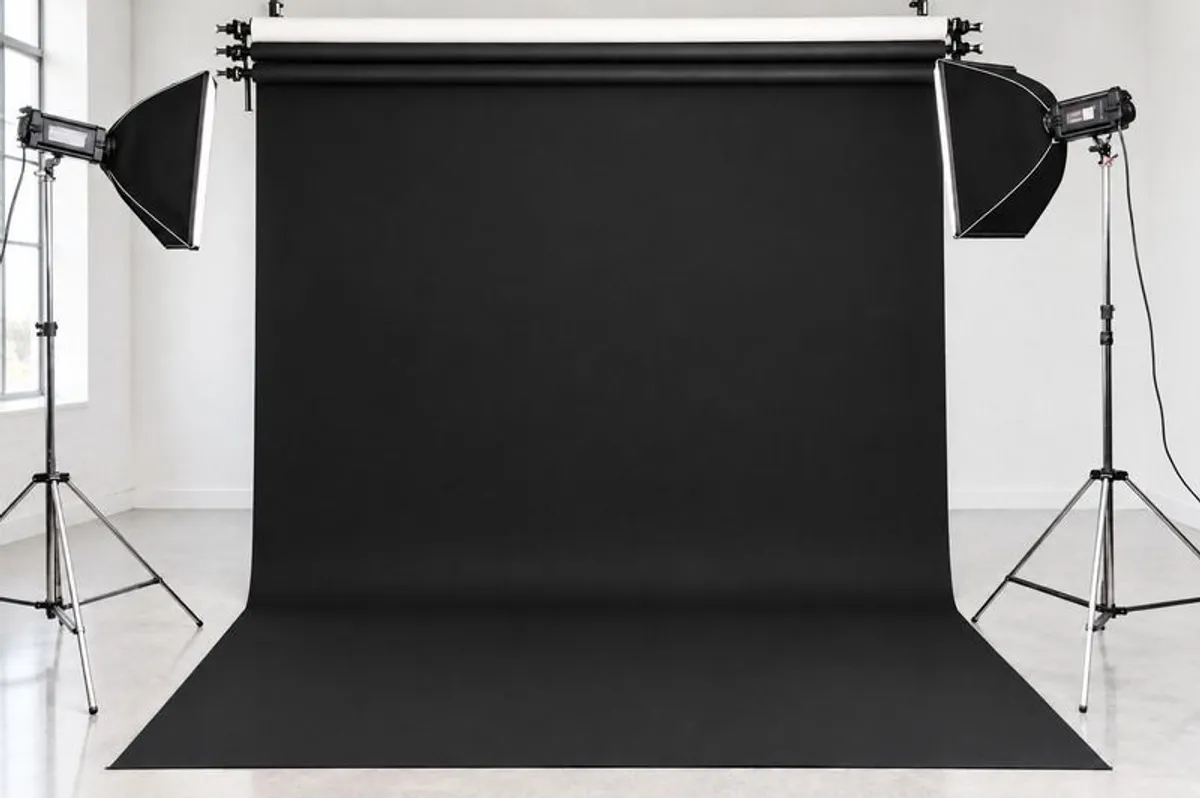 Savage Infinity Vinyl Studio Backdrops   V20-1030 (2) B&W - 10' x 30' - Image 1