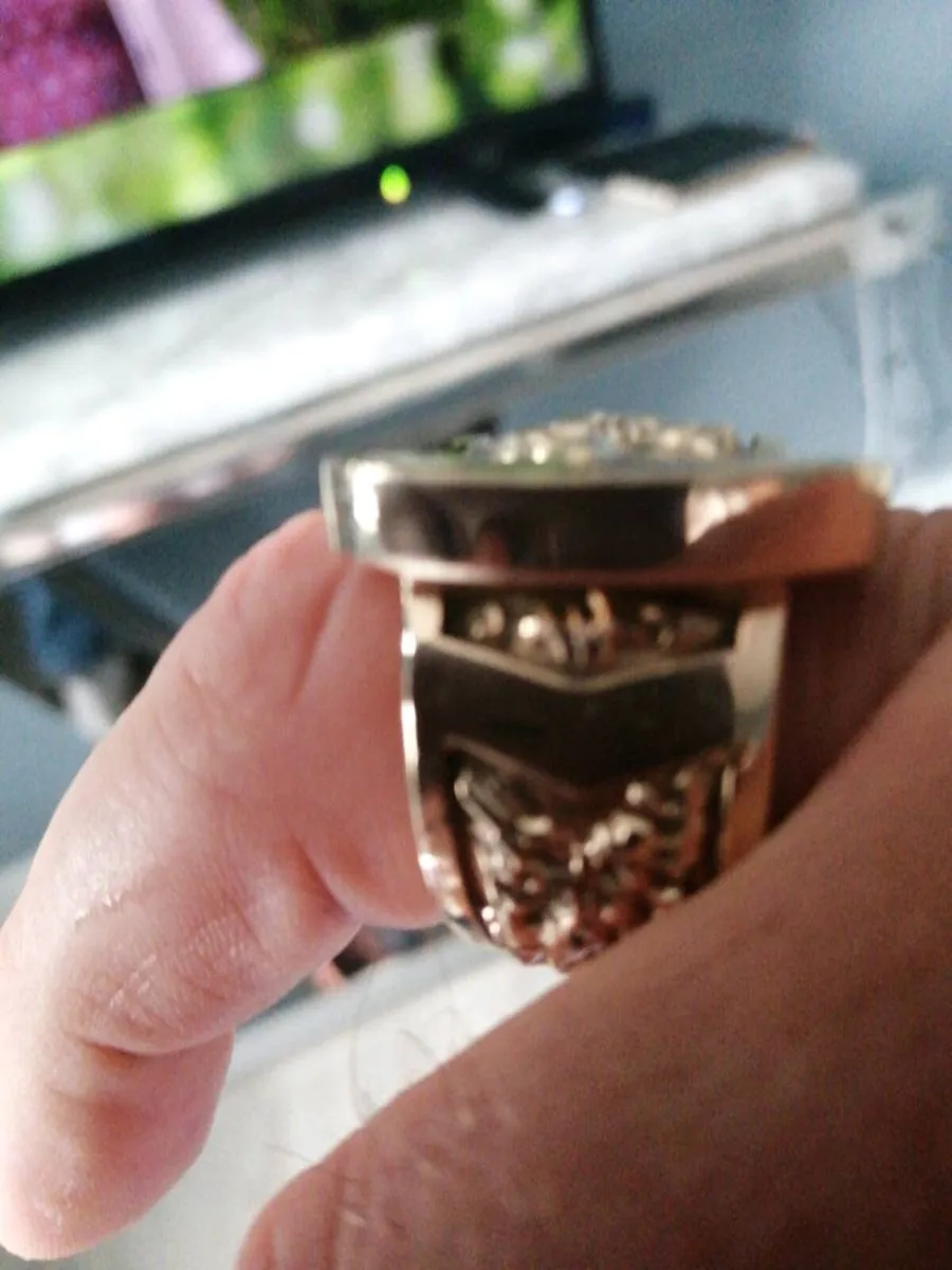Man's heavy gold ring - Image 3