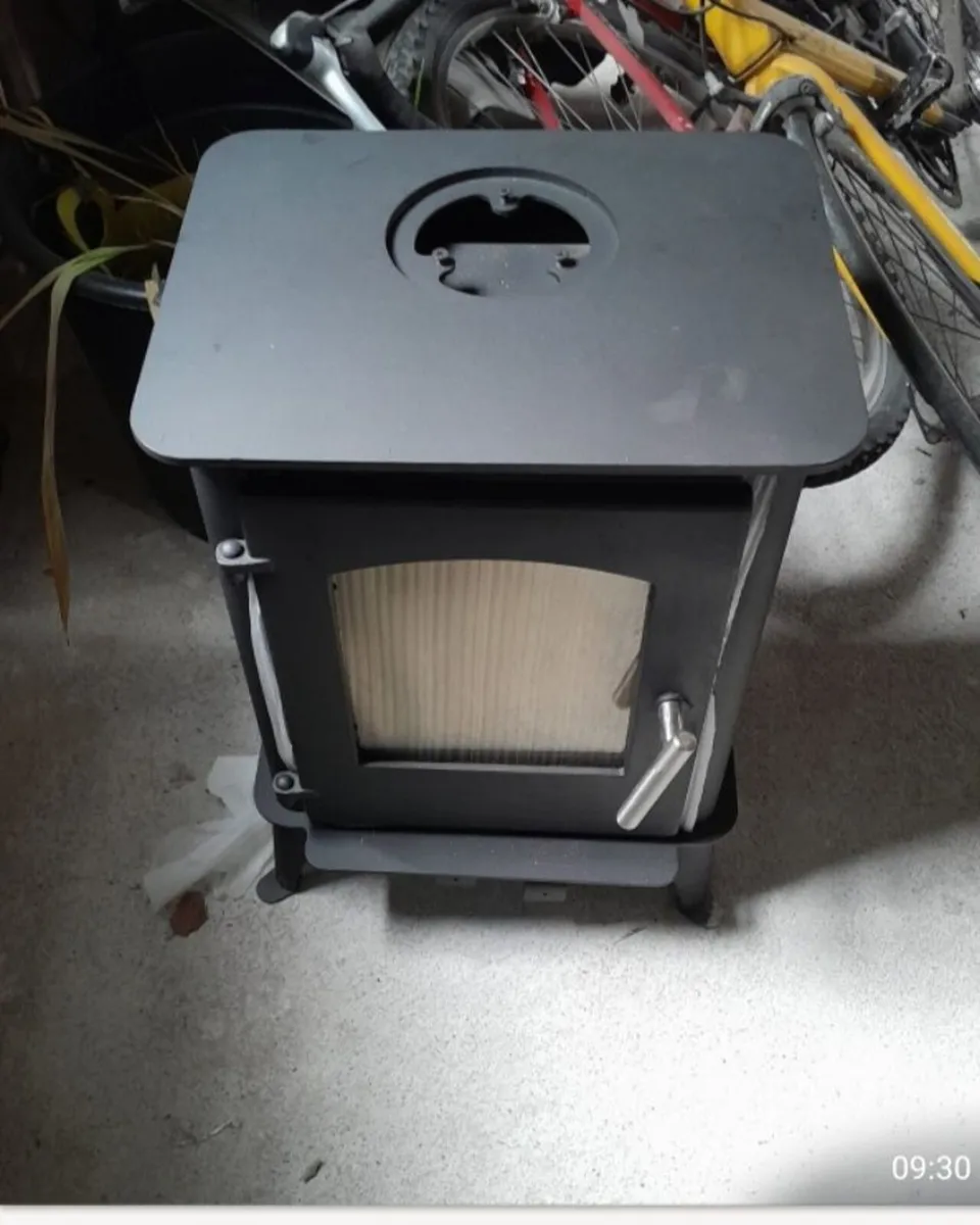 Multifuel stove - Image 1