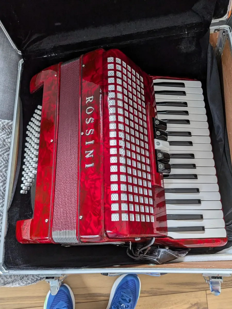Piano Accordian - Image 2