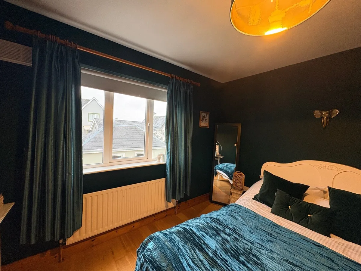Bedroom curtains, cushions, throw, mirror - Image 3