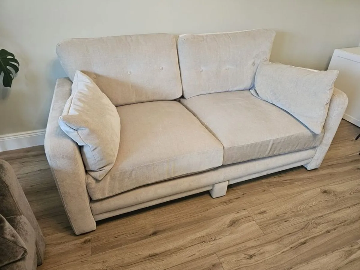2 seater sofa - Image 4