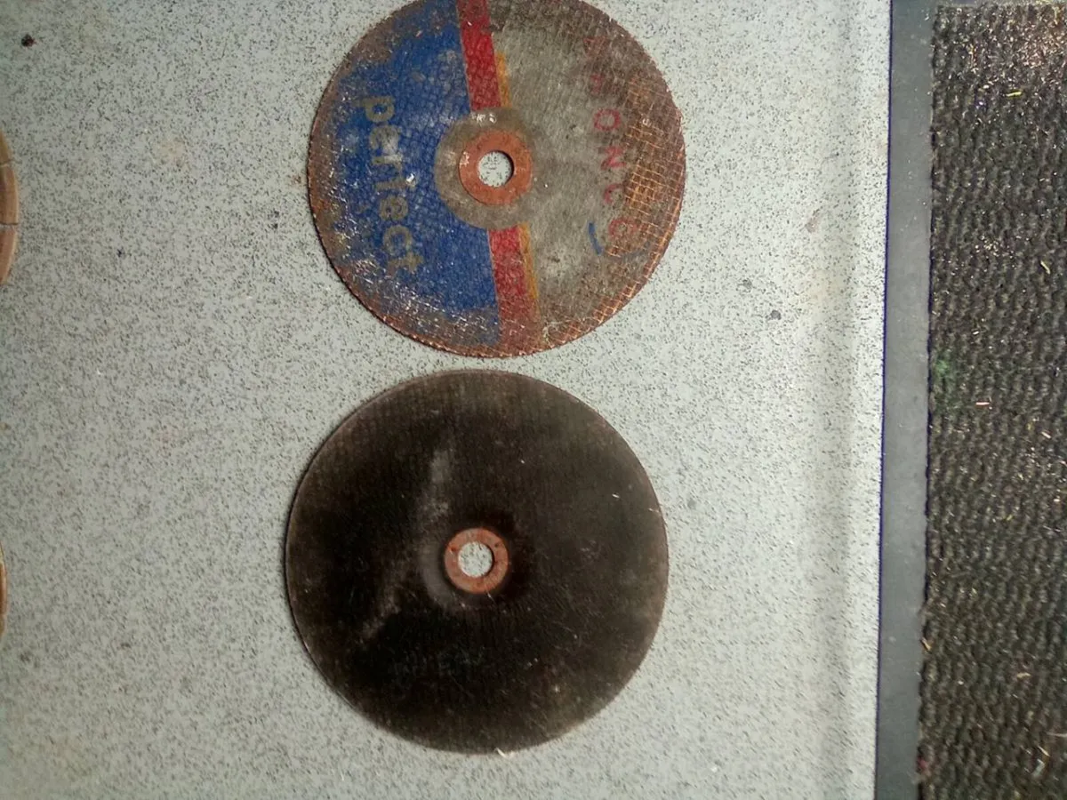 6. STONE. CUTTING.   DISCS. - Image 2