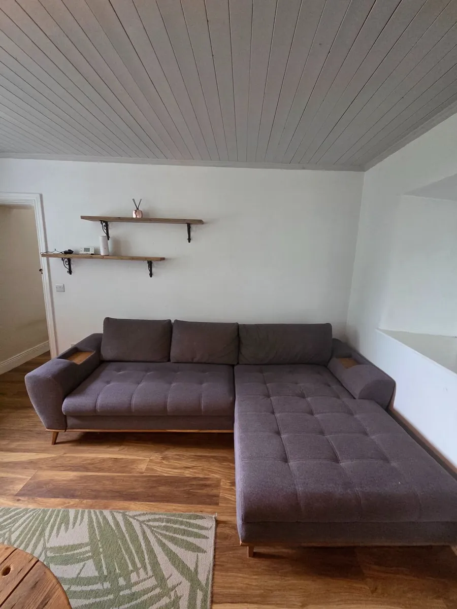 sofa - Image 3