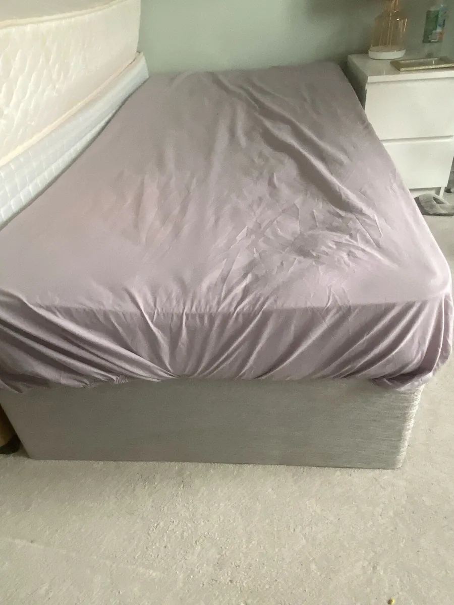 **Free to collect Divan bed - Image 1