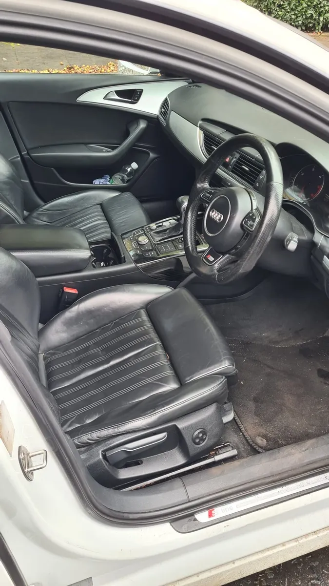 Audi A6 Sline 3.0 quattro 2011 - Image 3