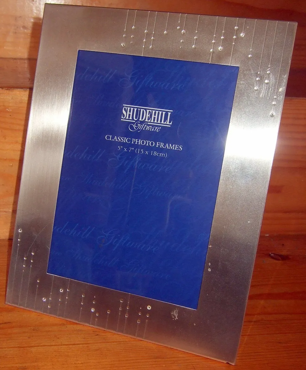 Pristine Shudehill Giftware Classic Silver Frame - Image 1