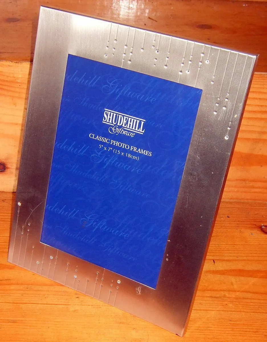 Pristine Shudehill Giftware Classic Silver Frame - Image 4