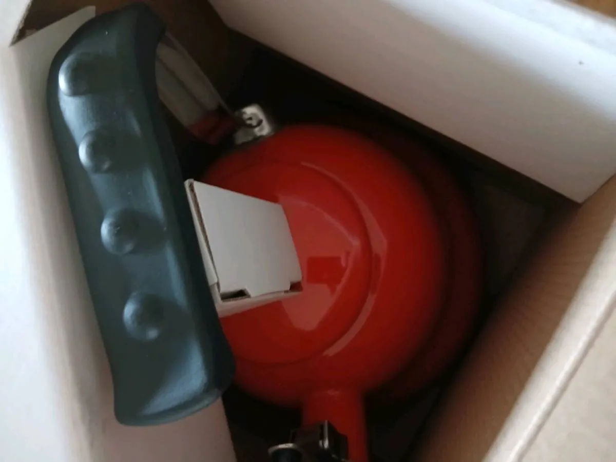 Brand New Whistling Kettle - Image 3