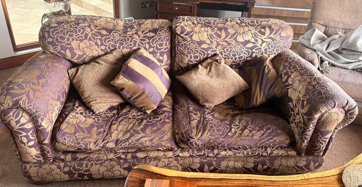 Set 2 Couches - Image 1