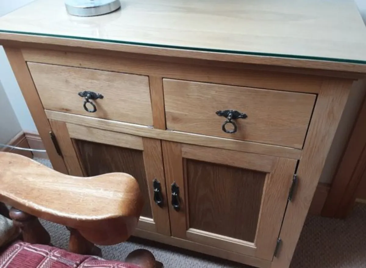 Beautiful Oak Cabinet with Free Shabby Chic Lamp - Image 4
