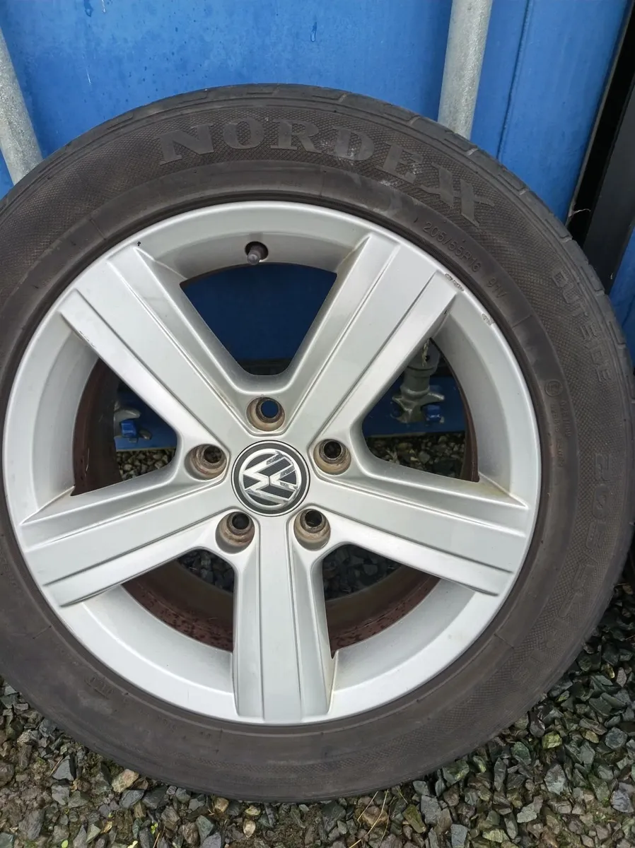 Vw golf alloys 16inch - Image 2