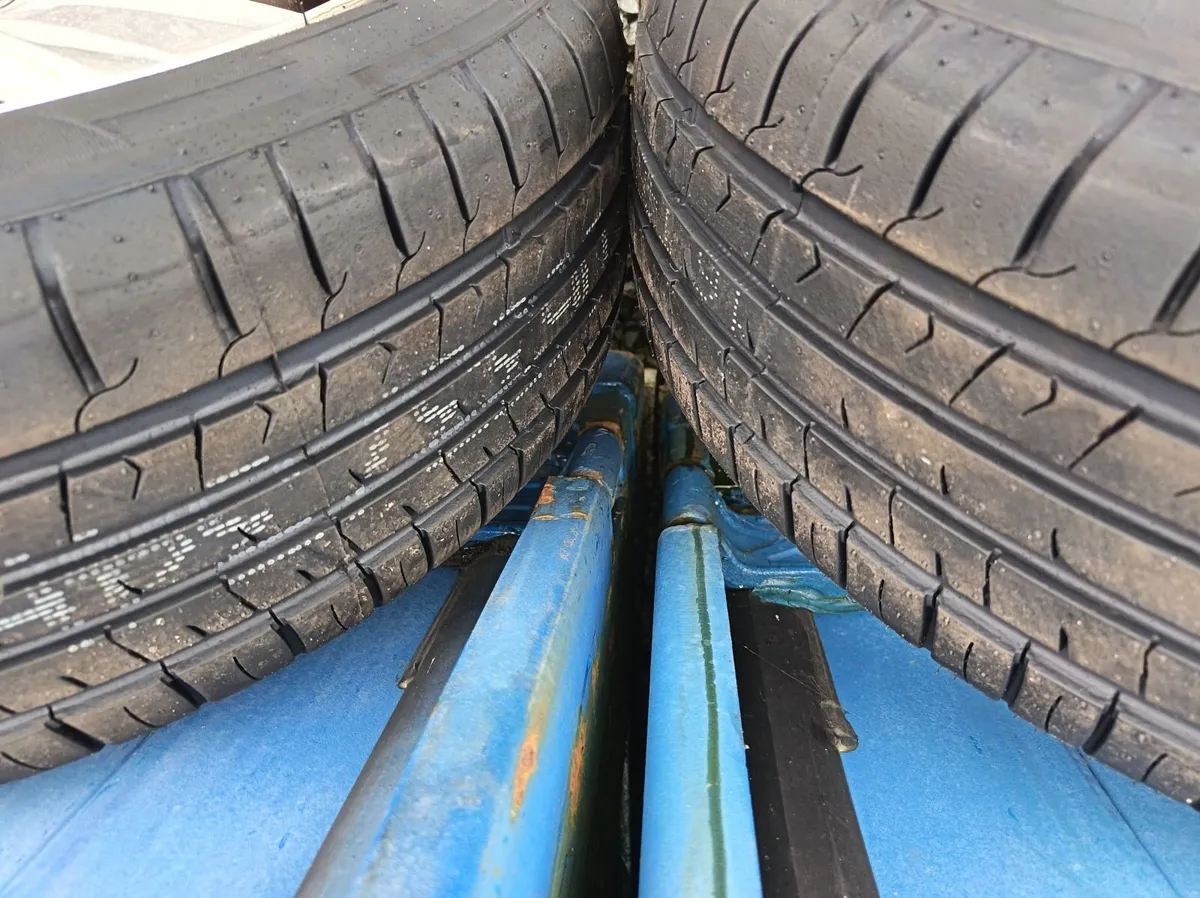Vw golf alloys 16inch - Image 3