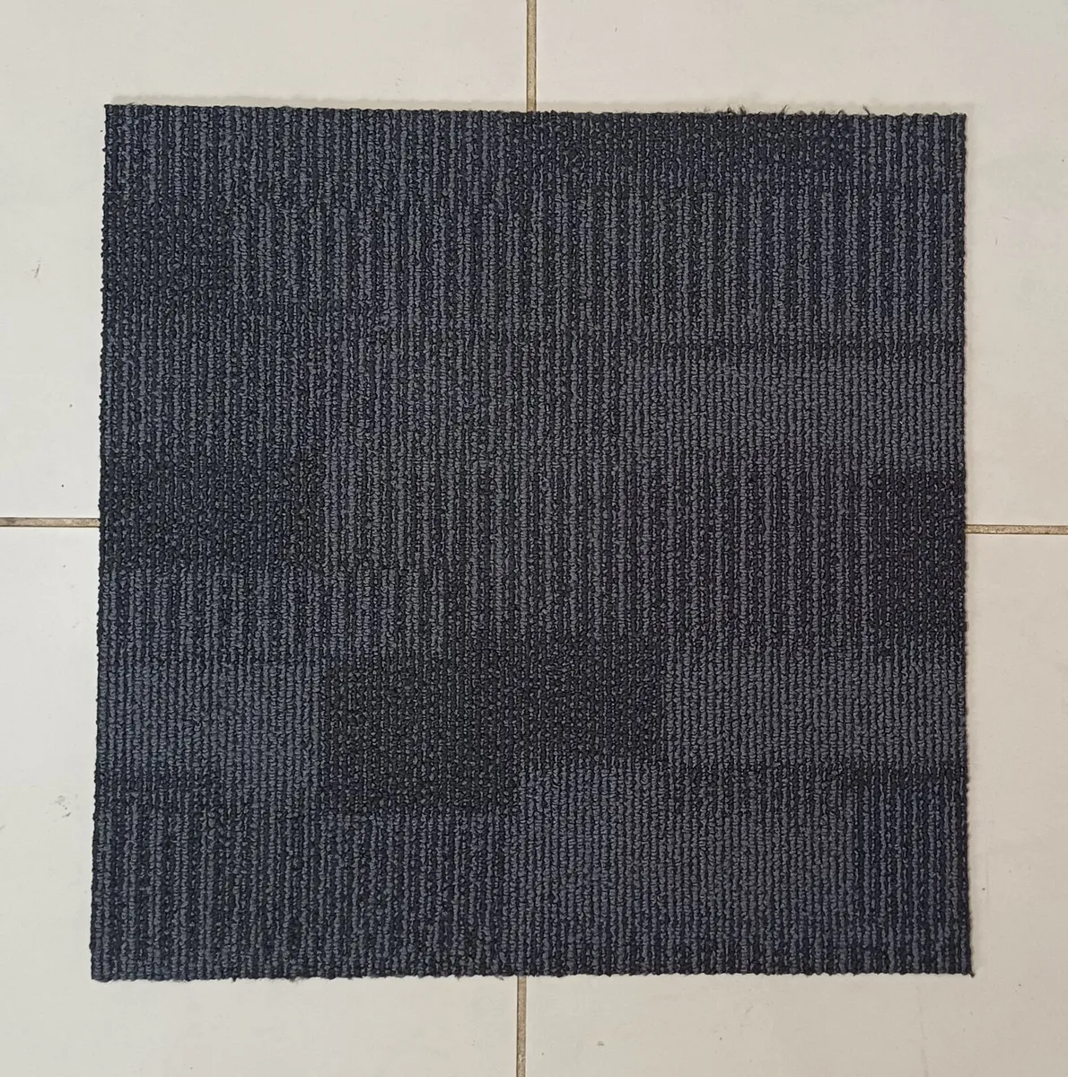 Carpet Tiles - Image 1