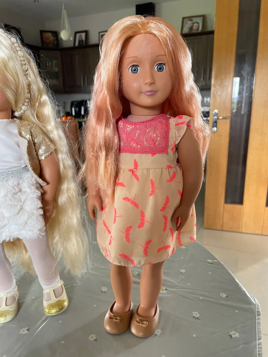 3 Our Generation dolls - Image 2