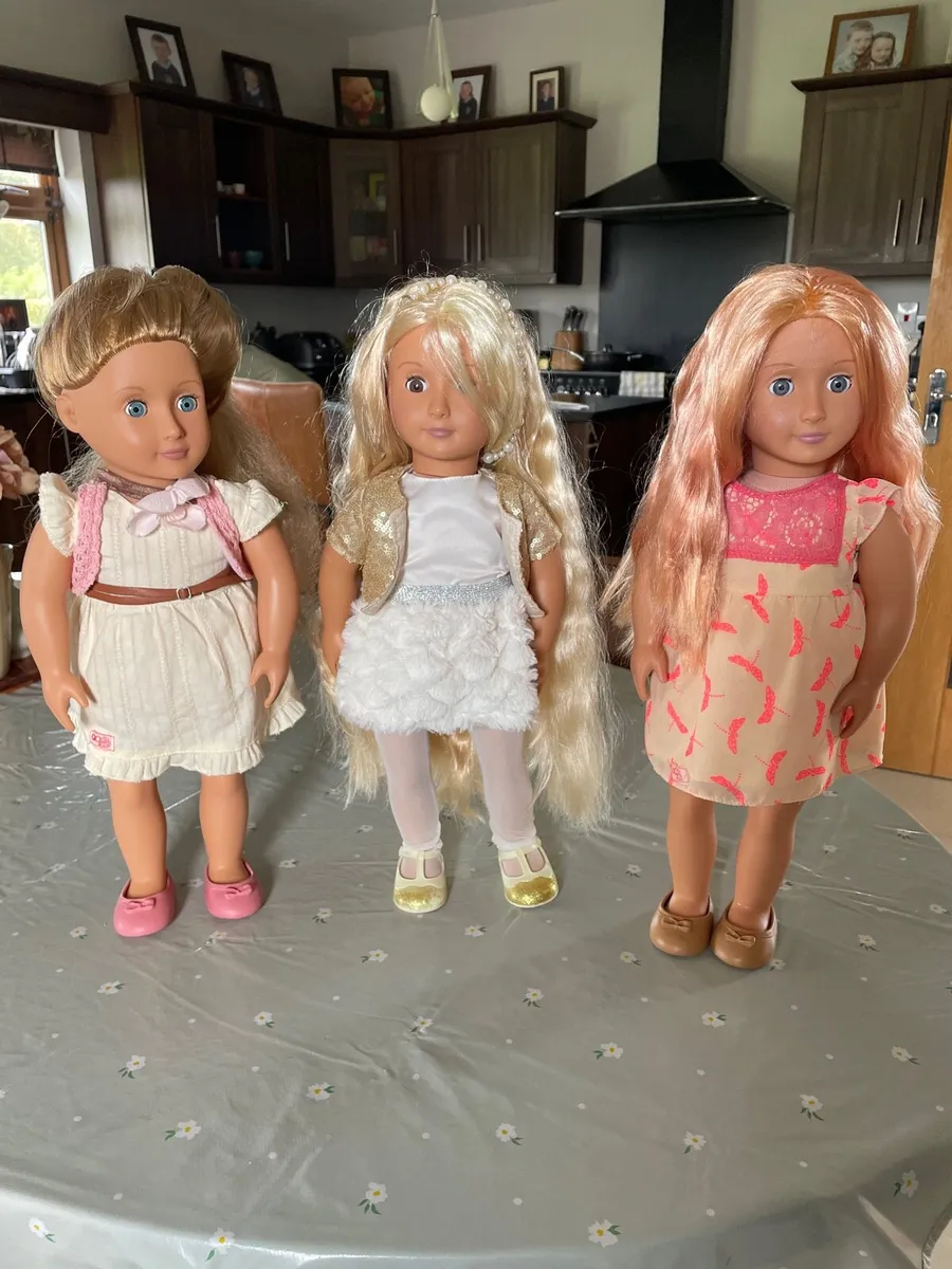 3 Our Generation dolls - Image 1