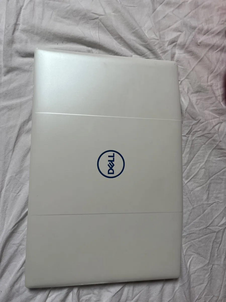Laptop - Image 1