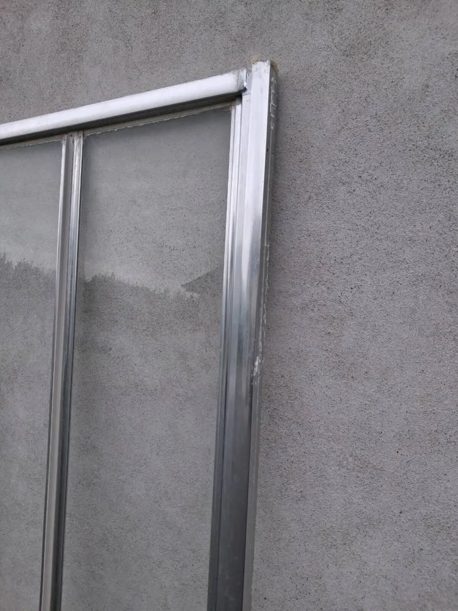 Bifold shower door - Image 2