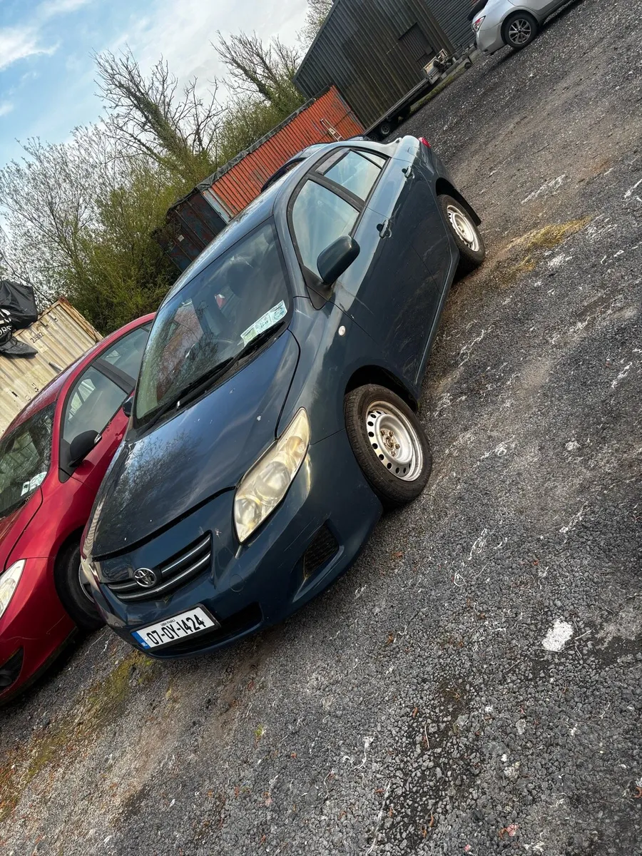 Toyota Corollas petrol / diesel  for breaking - Image 1