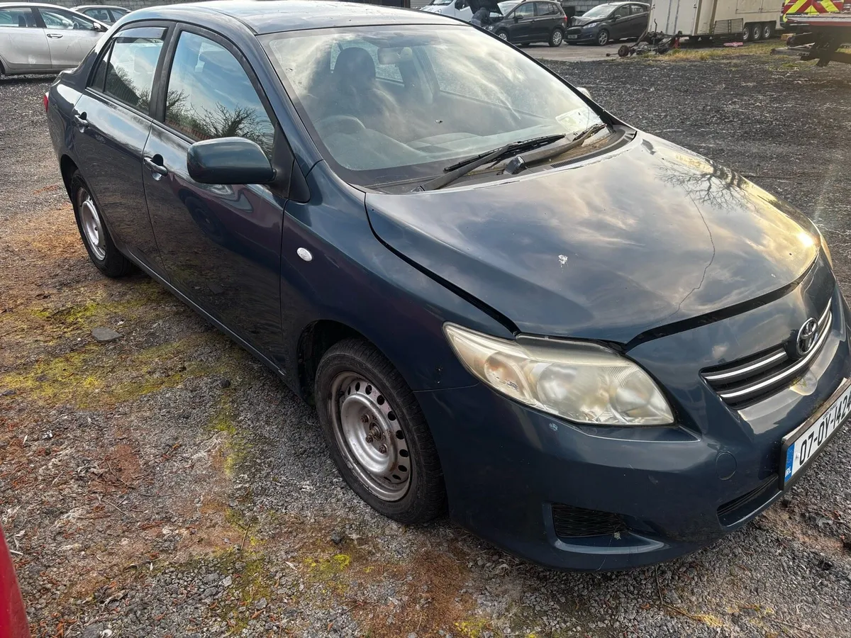 Toyota Corollas petrol / diesel  for breaking - Image 3