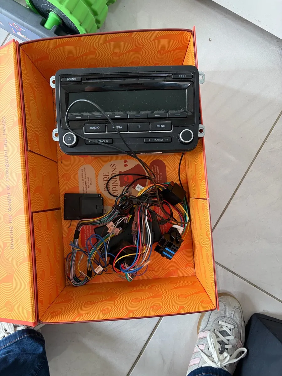 Radio - Image 2