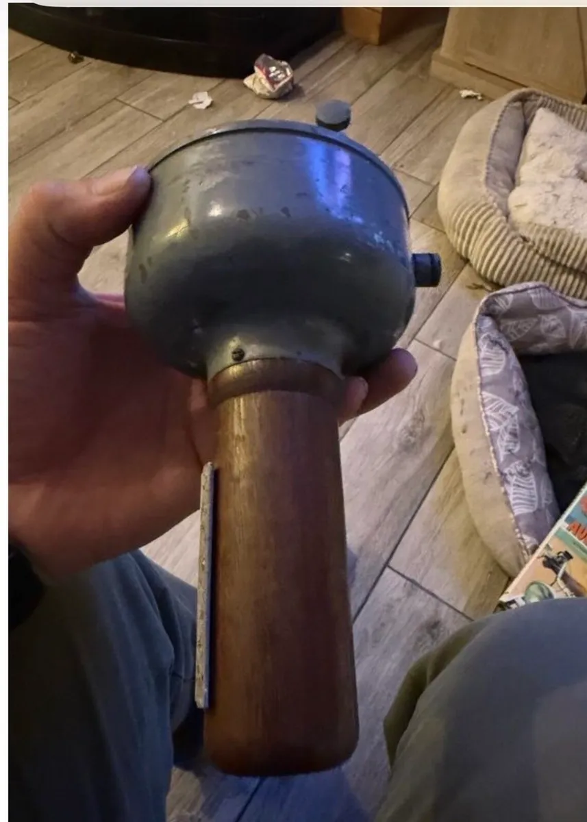 WWII type 0.6 hand held mast landing compass - Image 1