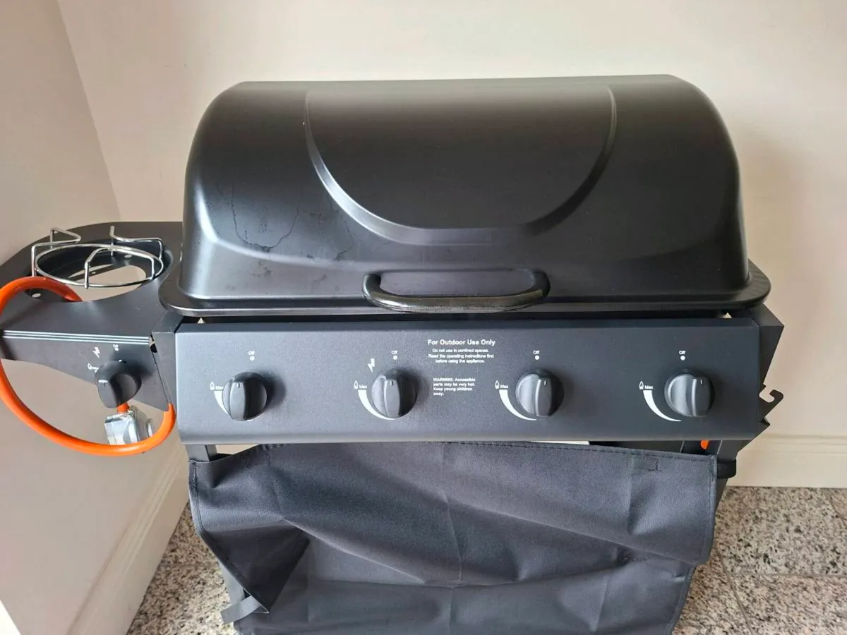 GAS BBQ - Image 1