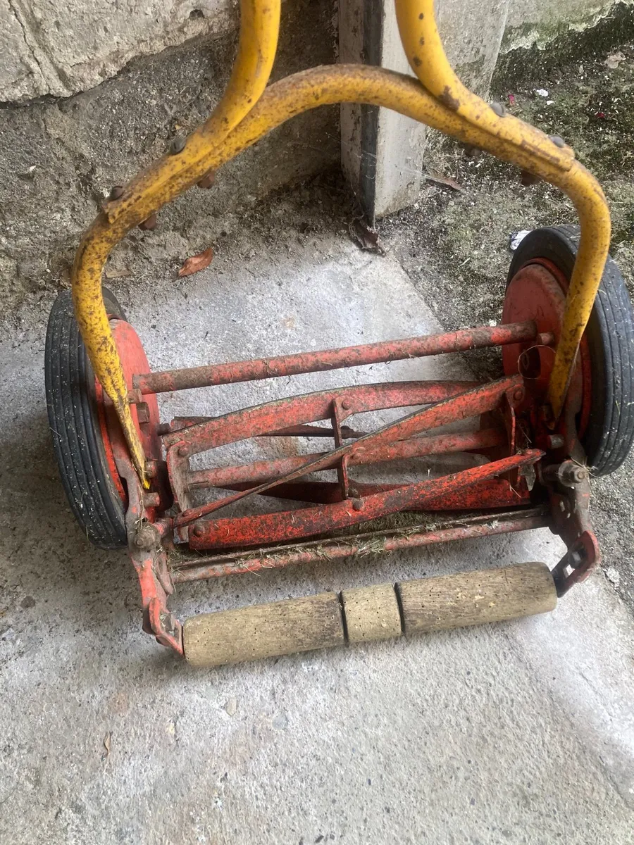 Hand lawnmower - Image 4