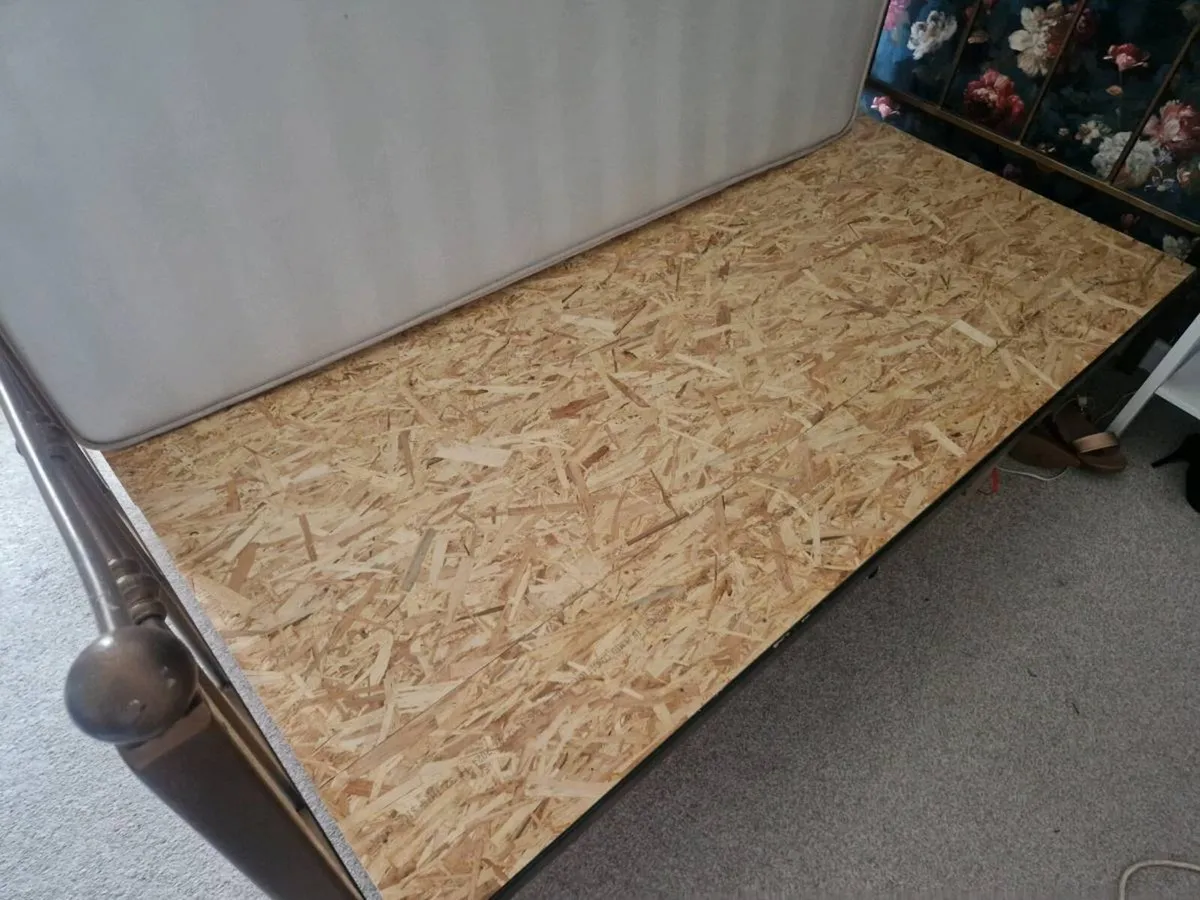 Double bed and mattress - Image 3