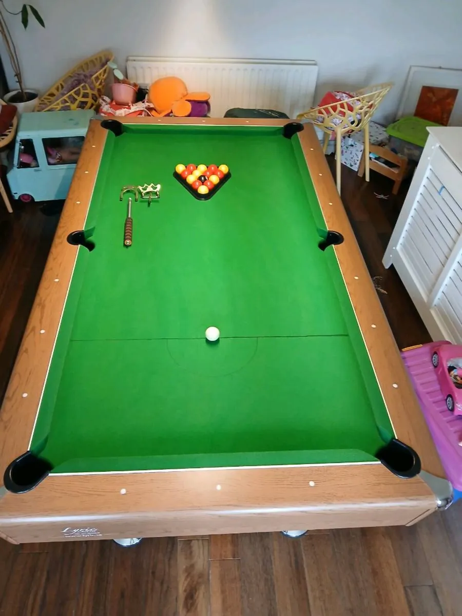 Pool table - Image 2