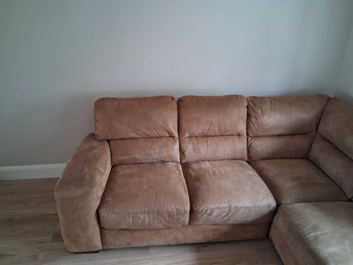 Couch - Image 2