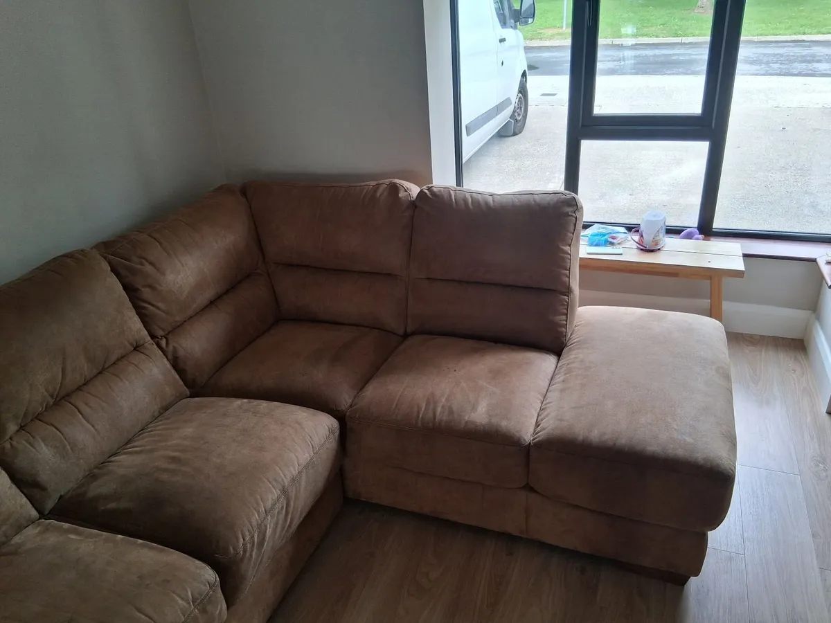 Couch - Image 3