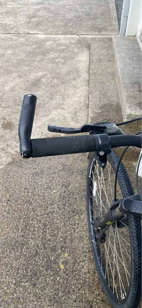 Hybrid bike - Image 3