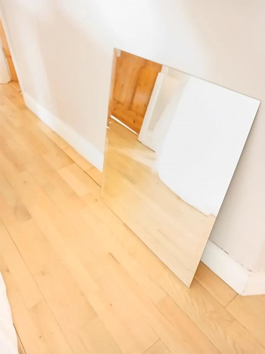 Mirror - Image 1