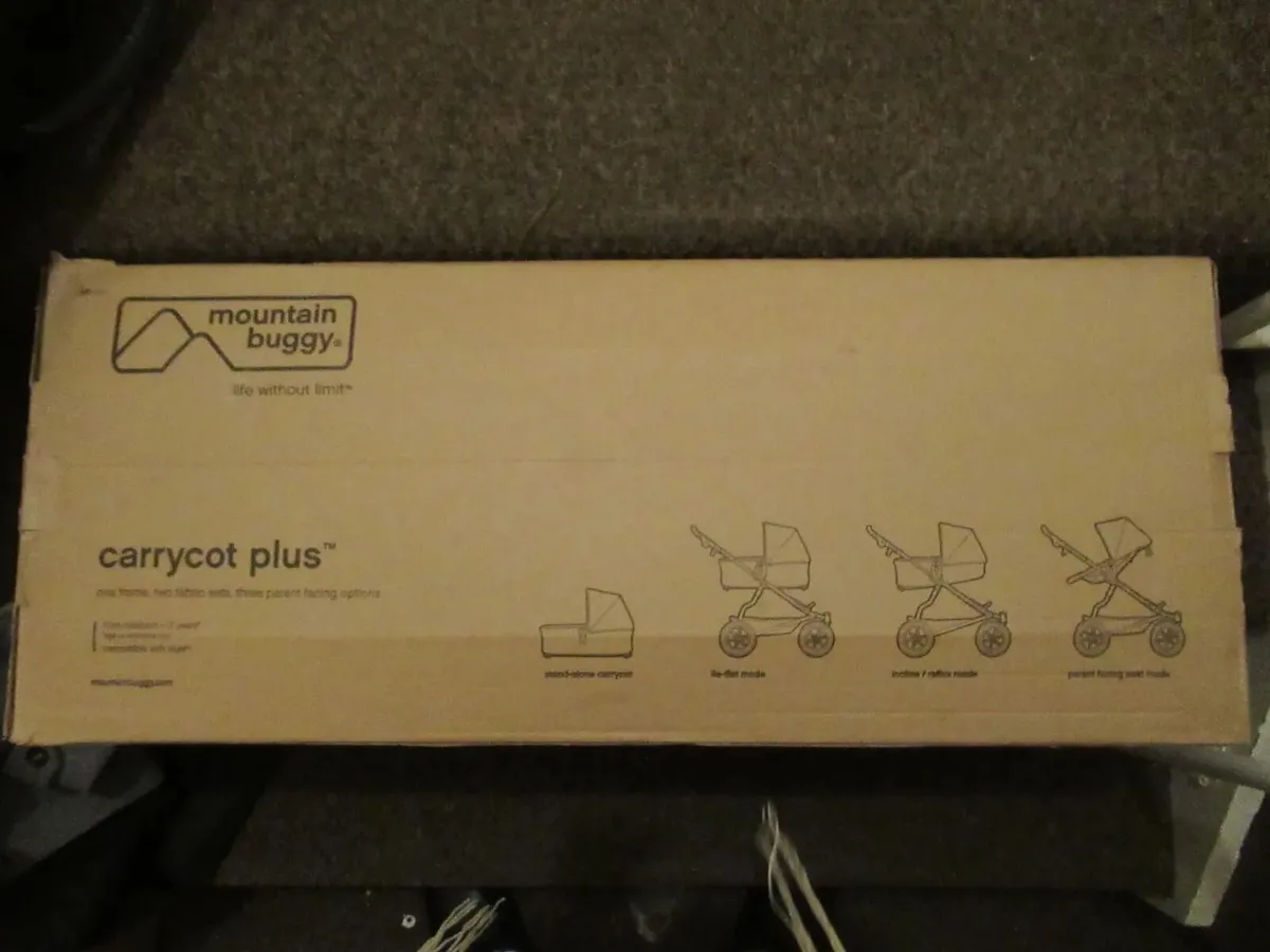Mountain buggy carrycot & seat for double buggy - Image 3