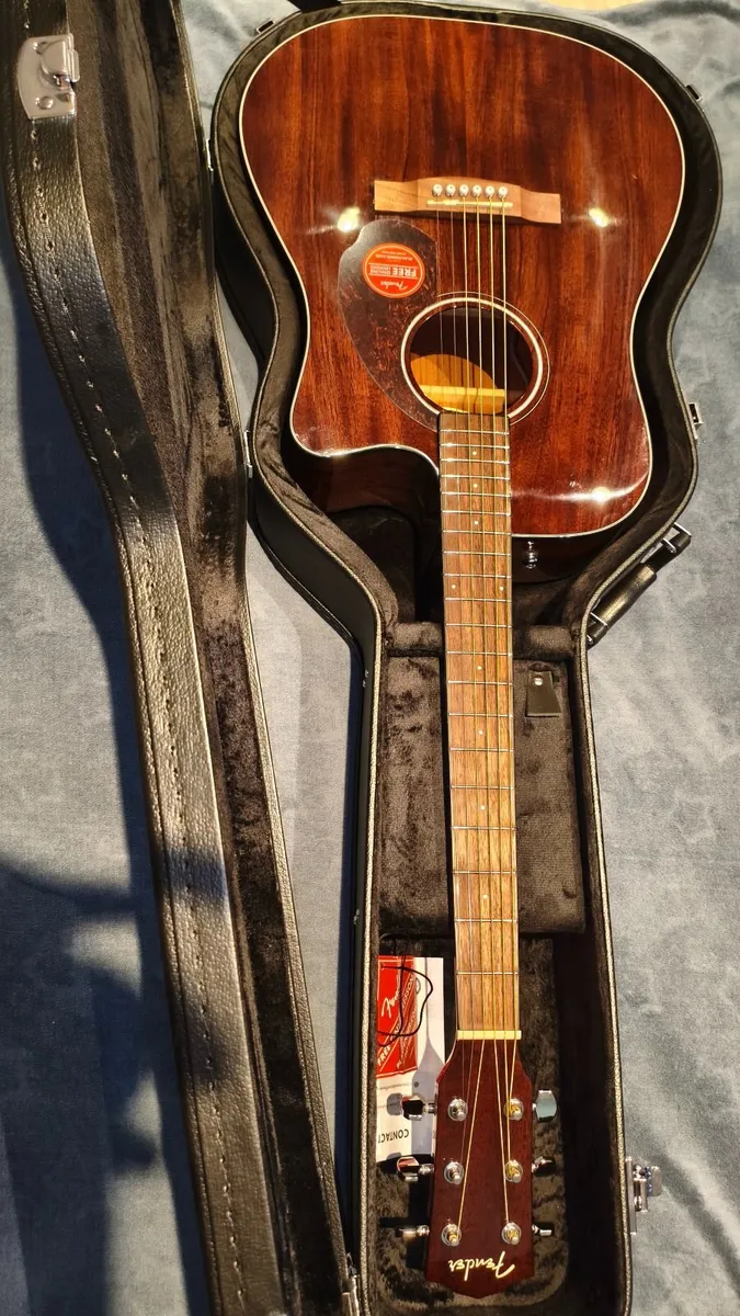 Acoustic guitars - Image 1