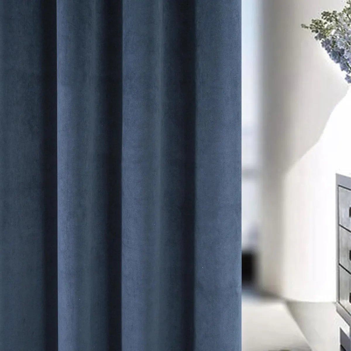 Velvet Thermal 100% Blackout Curtains with Tape - Image 3