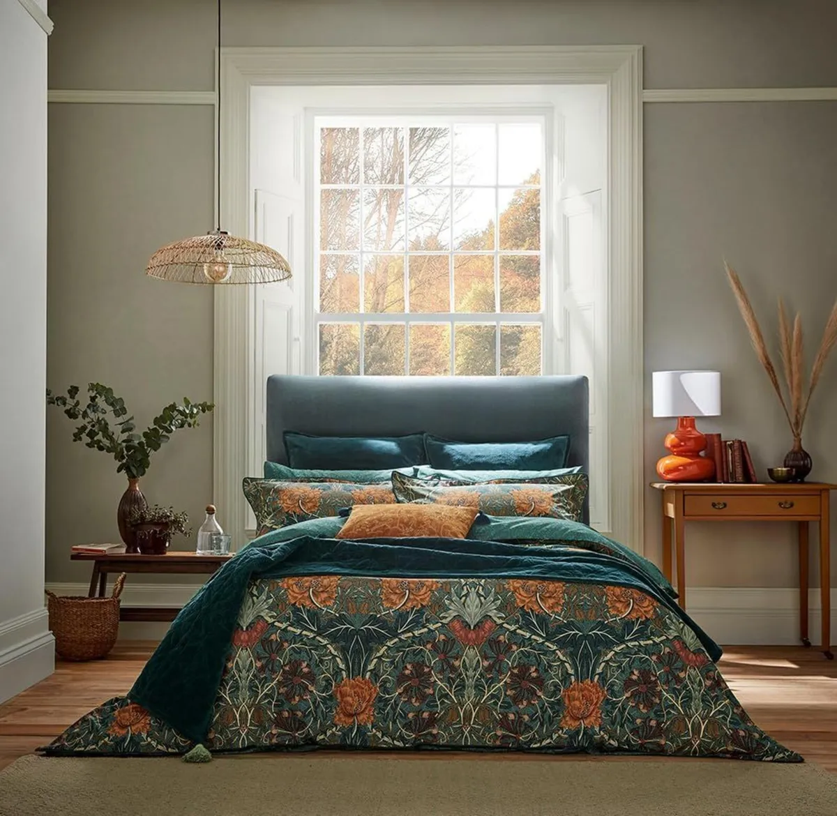Honeysuckle Tulip Duvet Cover Set - Image 1