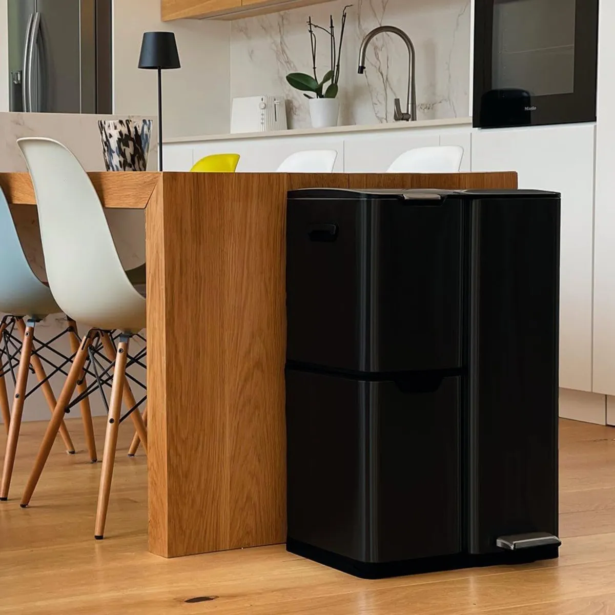 Kitchen Waste Bin with Pedal Recycling 60L - Image 2