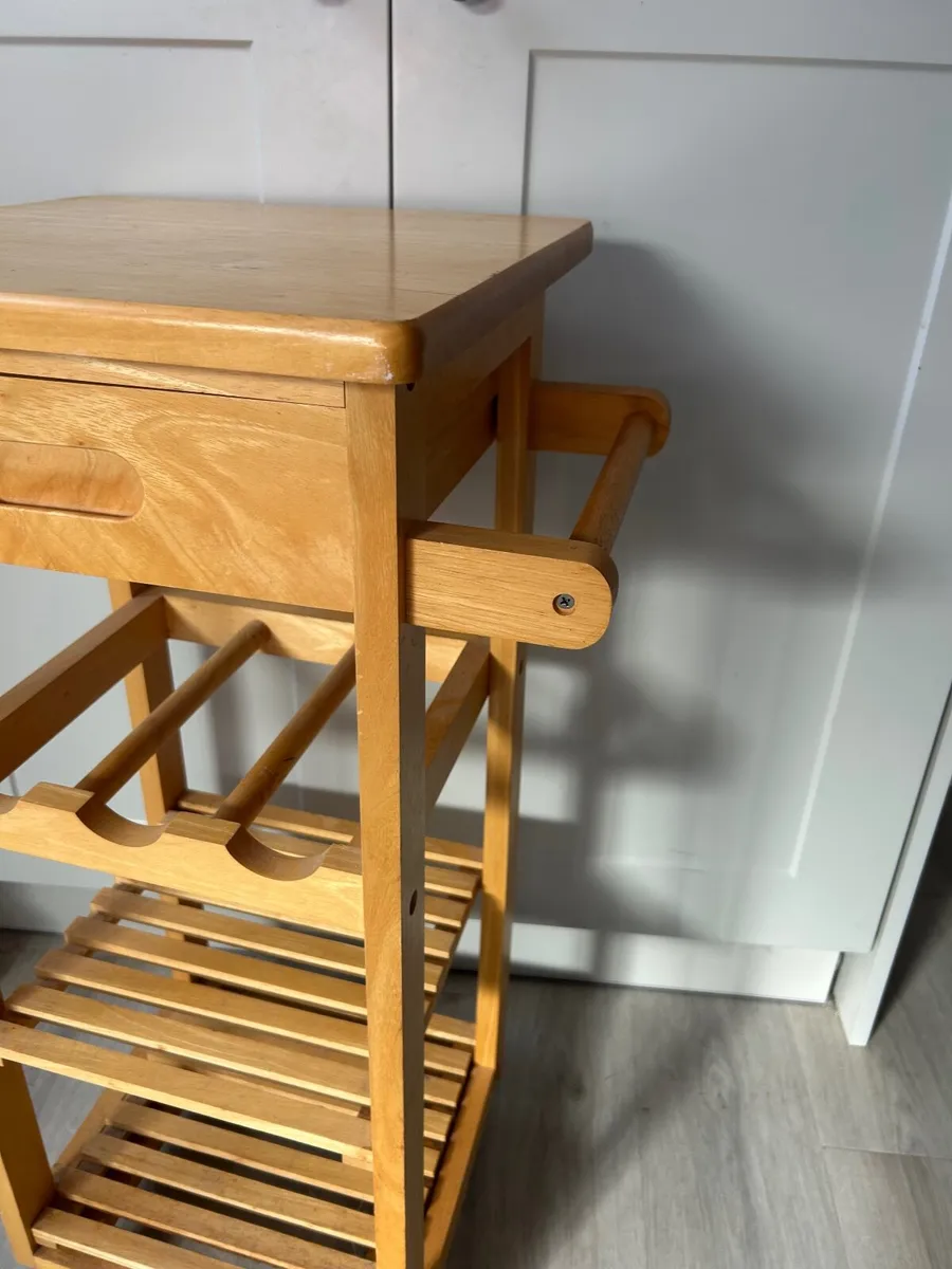 Wooden trolley - Image 1
