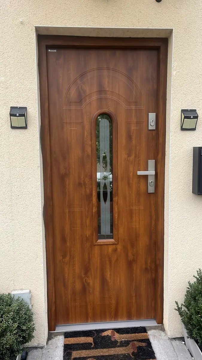 Front & back door.  SEAI grant up to 1600e - Image 4